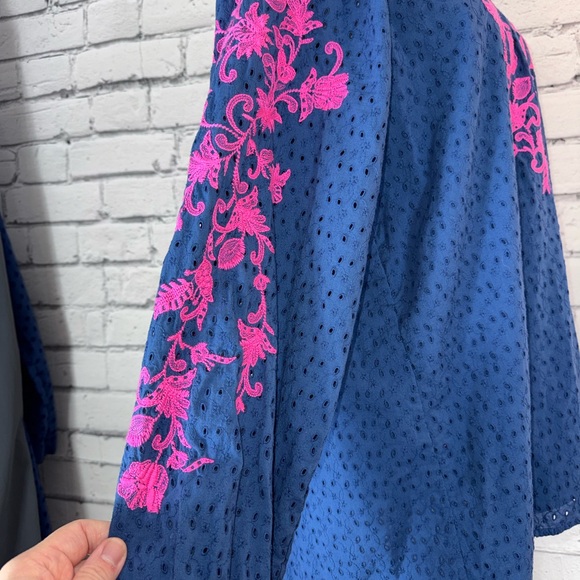 Lilly Pulitzer Coretta Navy Tunic Top Pink Embroidery Long Sleeved Size Large - Picture 6 of 11